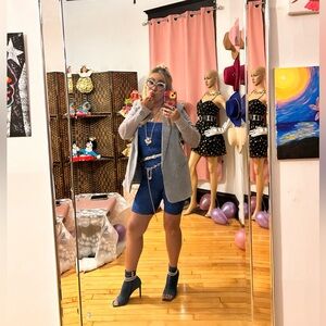 Meet your Posher, Nora